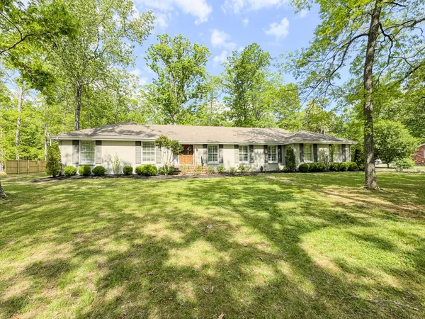$459,900 | 1506 Hillwood Circle, Lafayette, TN 37083