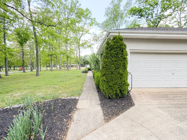 $459,900 | 1506 Hillwood Circle, Lafayette, TN 37083