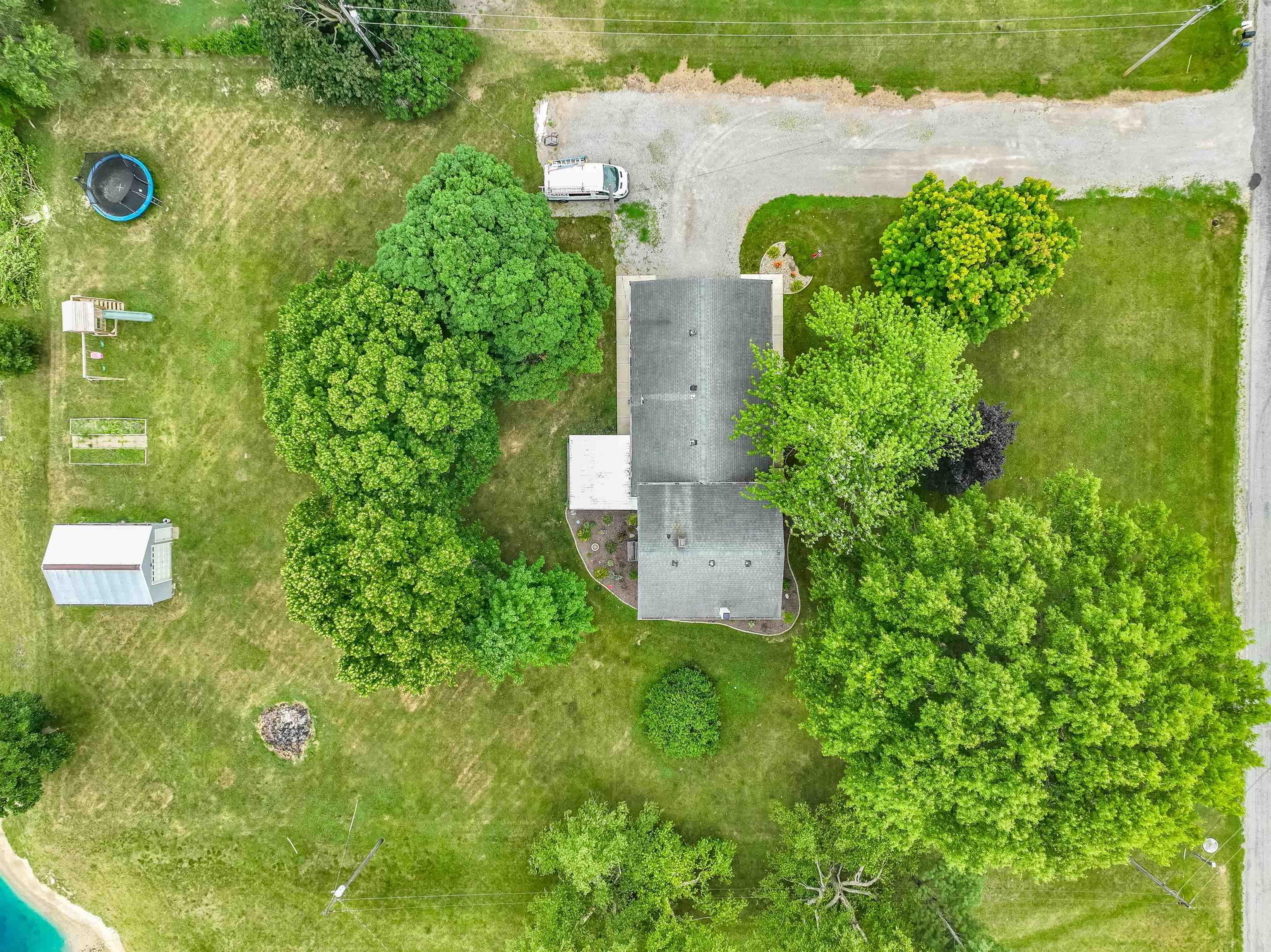 9624 Trentman Road Fort Wayne, IN 46816 - Photo 2 of 33