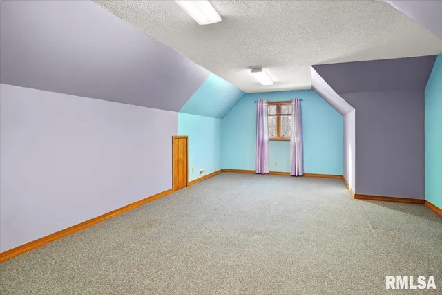 $339,900 | 109 Lippold Street, Farmersville, IL 62533