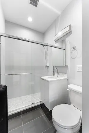 $1,731 | 1546 West Jonquil Terrace, Unit 102, Chicago, IL 60626