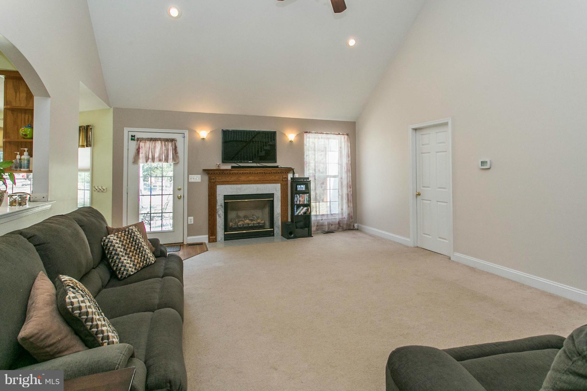 9025 Gunston Road Welcome, MD 20693 - Photo 7 of 30 Family Room