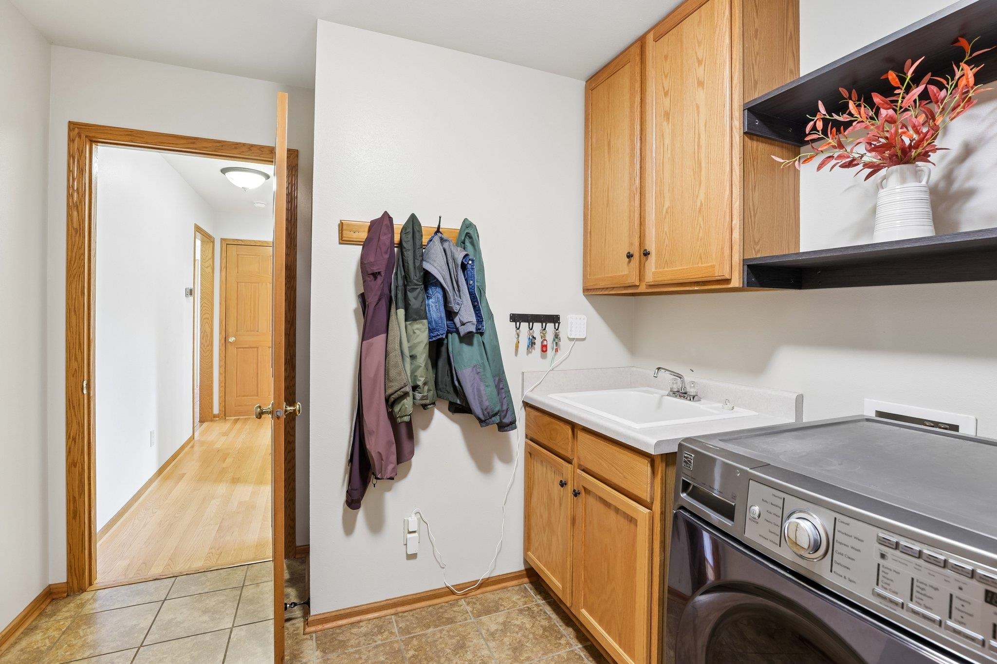 4230 Redtail Pass Middleton, WI 53562 - Photo 23 of 73