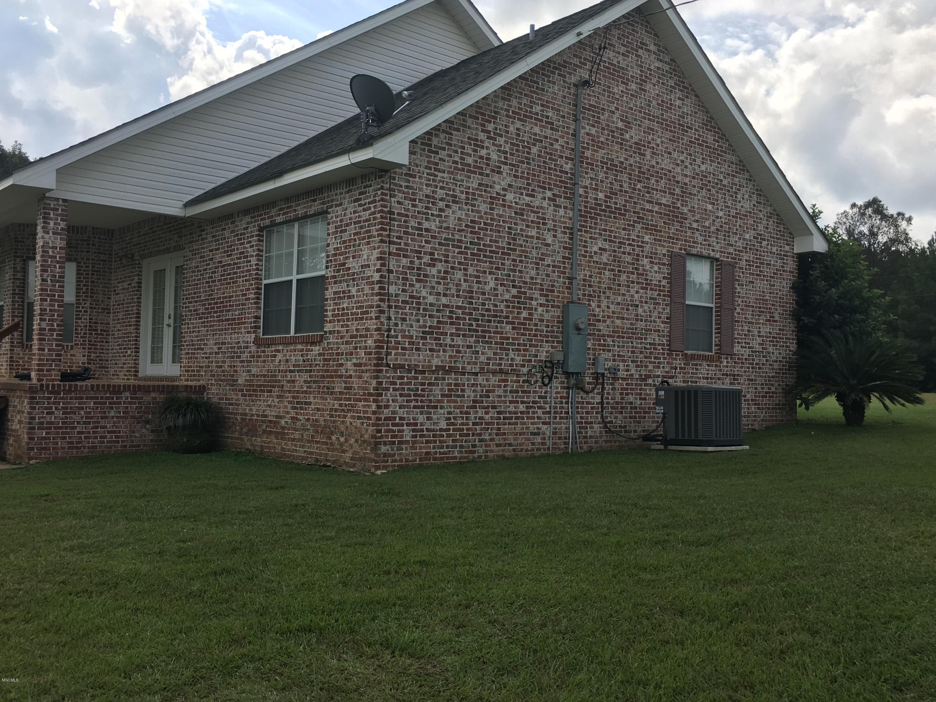 2125 East McHenry Road Perkinston, MS 39573 - Photo 6 of 32 IMG_5548