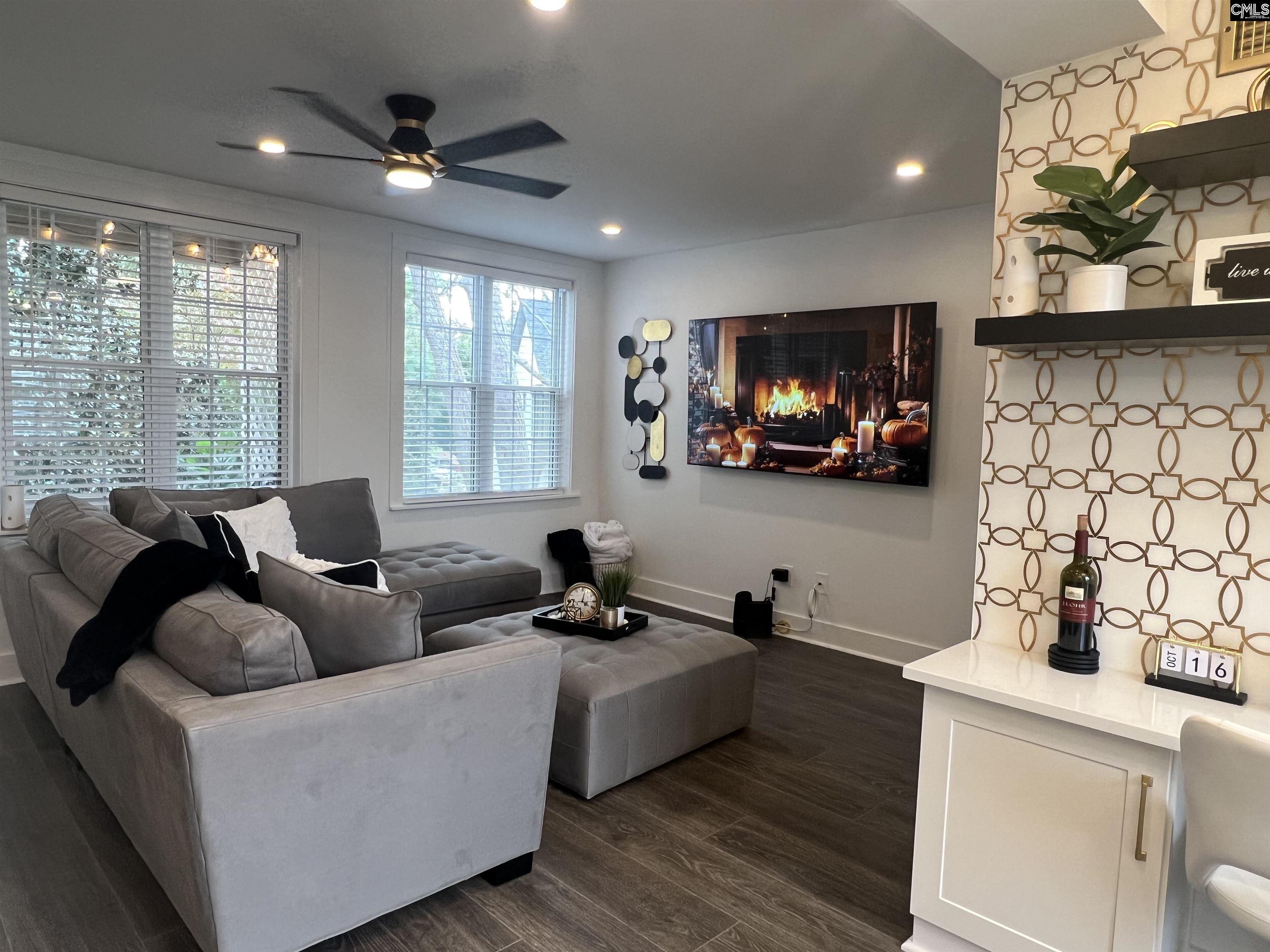 601 Cleveland Street Greenville, SC 29601 - Photo 2 of 30