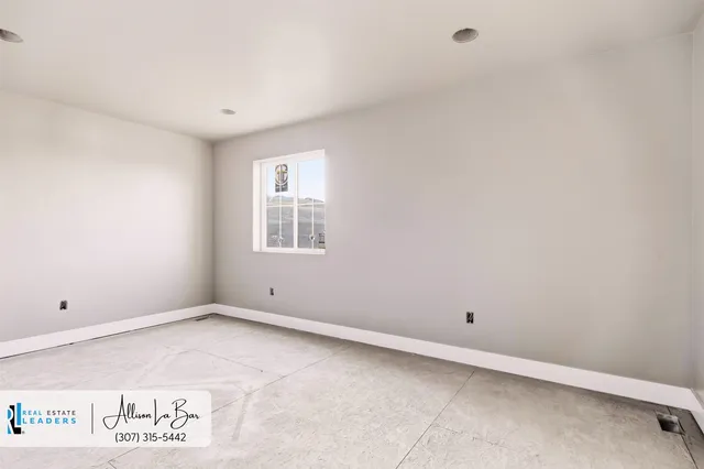 $689,900 | 1651 Pinyon Parkway, Casper, WY 82609