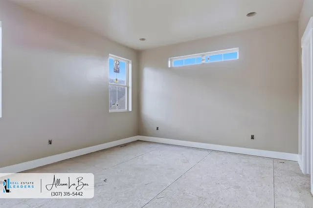 $689,900 | 1651 Pinyon Parkway, Casper, WY 82609
