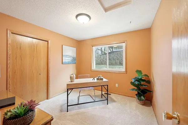 $399,900 | 212 Greenbriar Lane, Buffalo, MN 55313