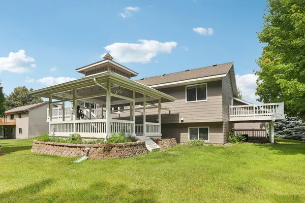 $399,900 | 212 Greenbriar Lane, Buffalo, MN 55313