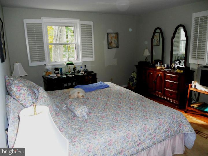 628 West Rolling Road Springfield, PA 19064 - Photo 15 of 17 Master Bedroom
