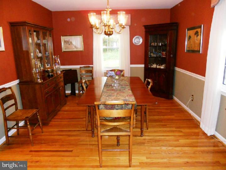 628 West Rolling Road Springfield, PA 19064 - Photo 8 of 17 Dining Room