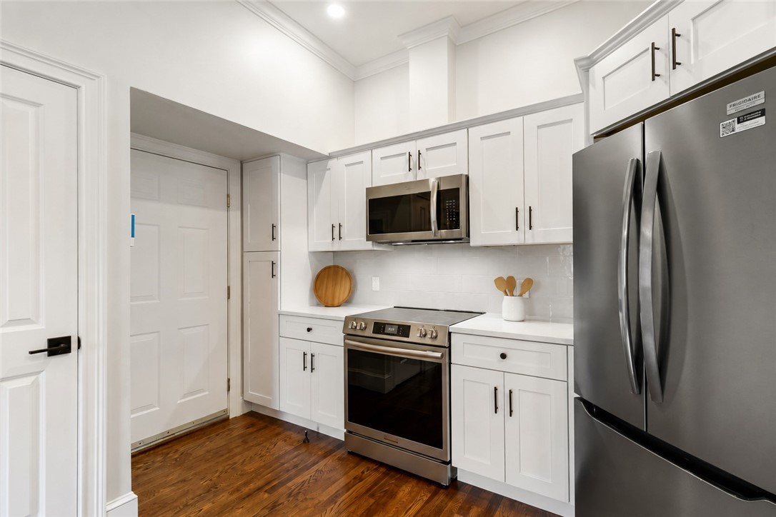 18 State Street, Unit 5 Bristol, RI 02809 - Photo 8 of 27 Kitchen- All New