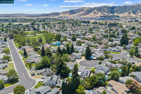 $629,000 | 140 Wayne Court, Vacaville, CA 95687