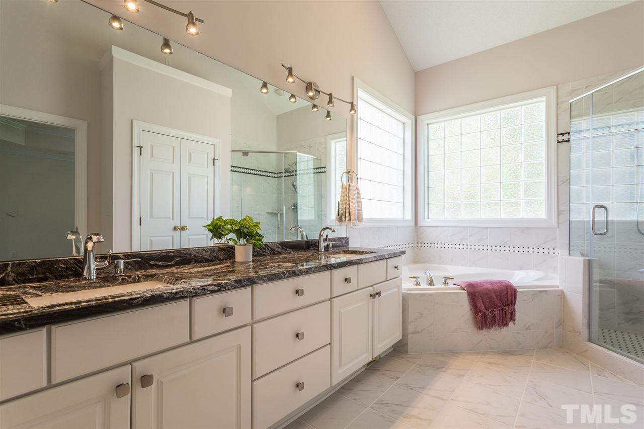 5825 Ranwick Lane Raleigh, NC 27603 - Photo 17 of 30
