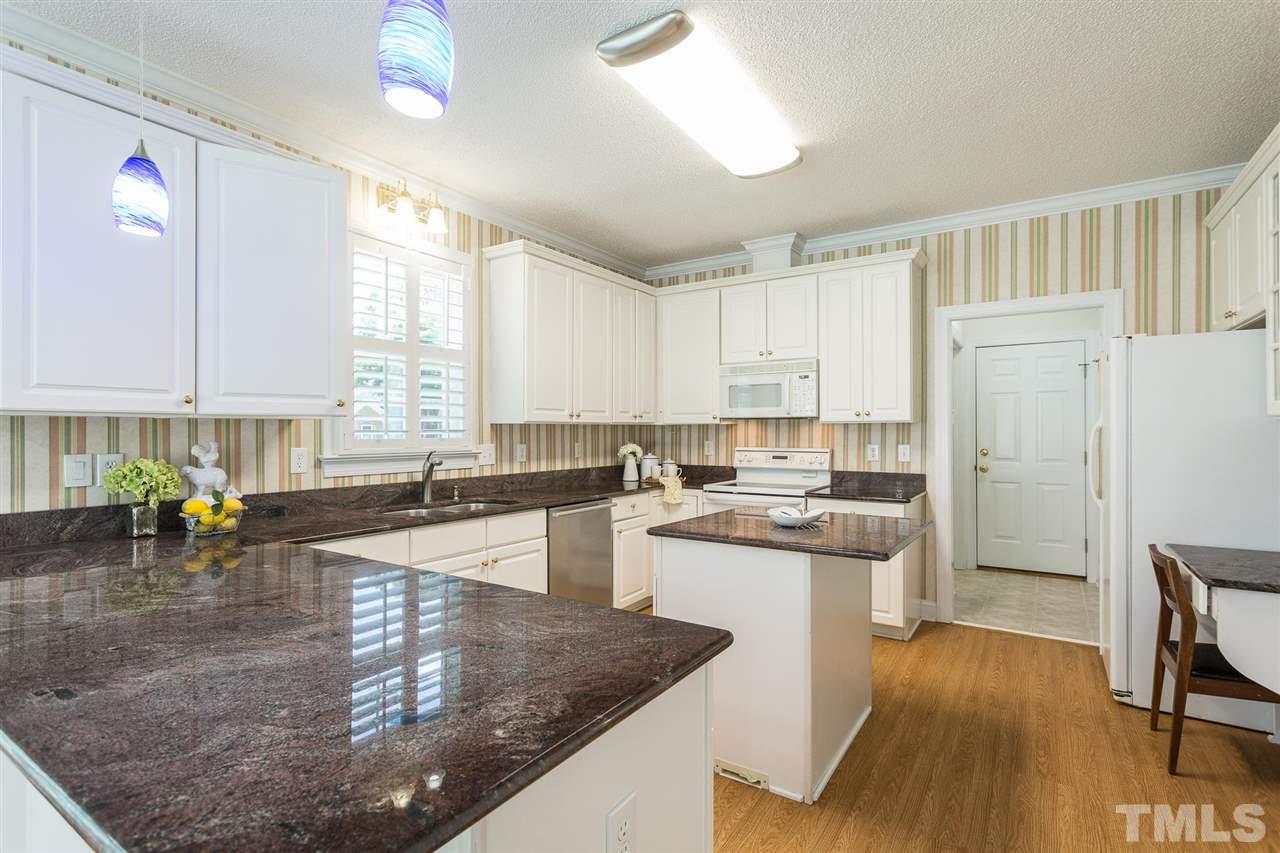 5825 Ranwick Lane Raleigh, NC 27603 - Photo 7 of 30