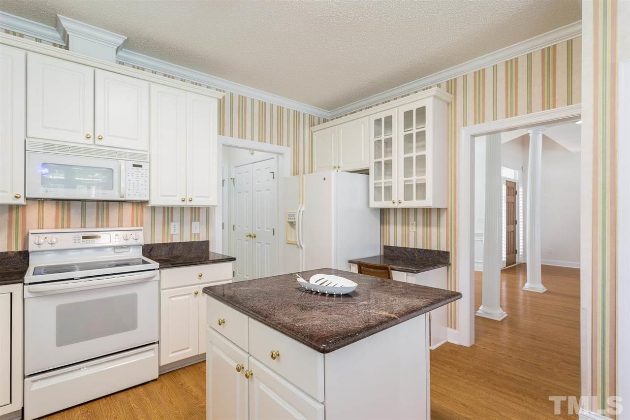 5825 Ranwick Lane Raleigh, NC 27603 - Photo 8 of 30