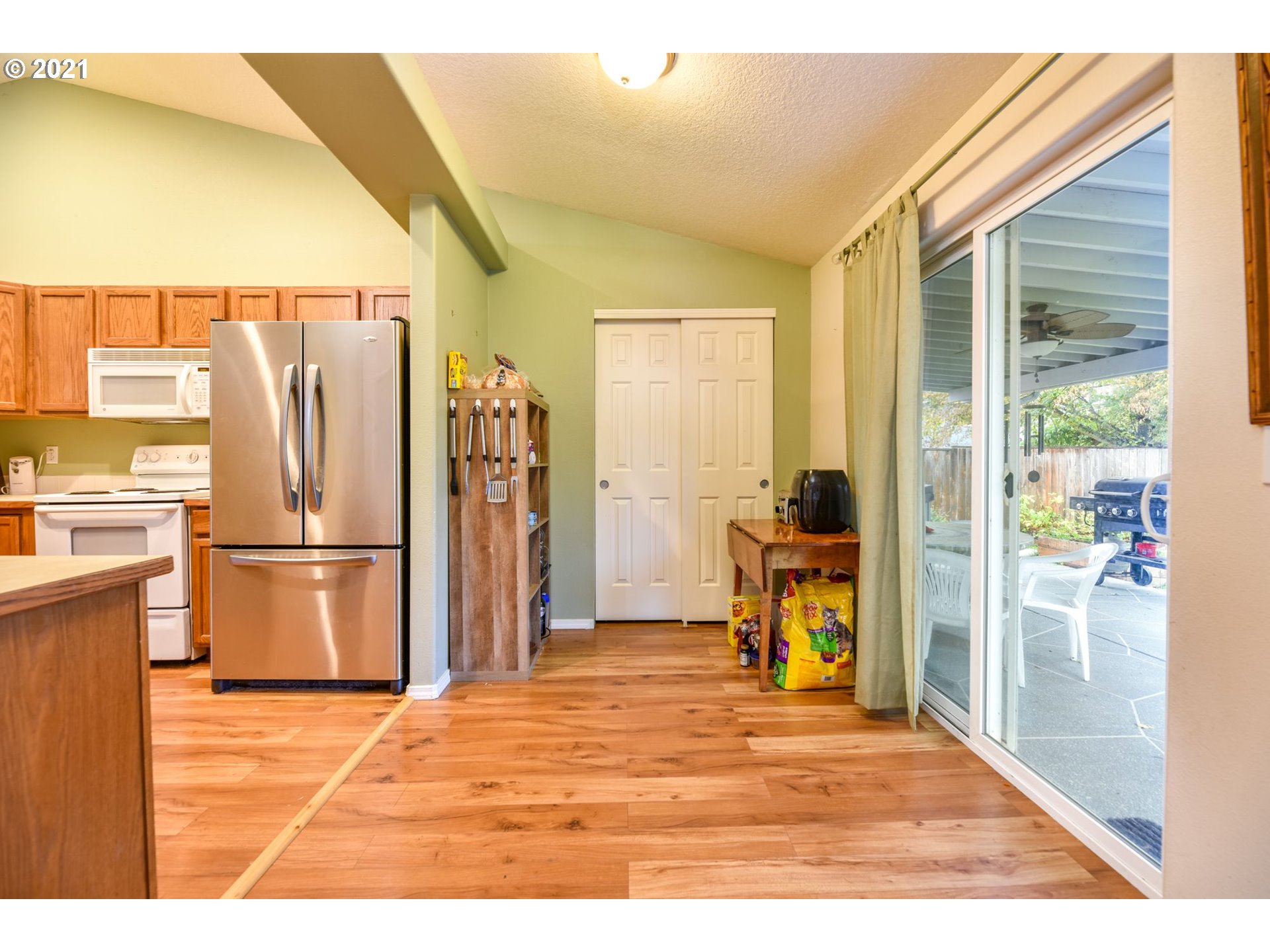 34 Honer Loop Creswell, OR 97426 - Photo 8 of 20 Gallery Image 8