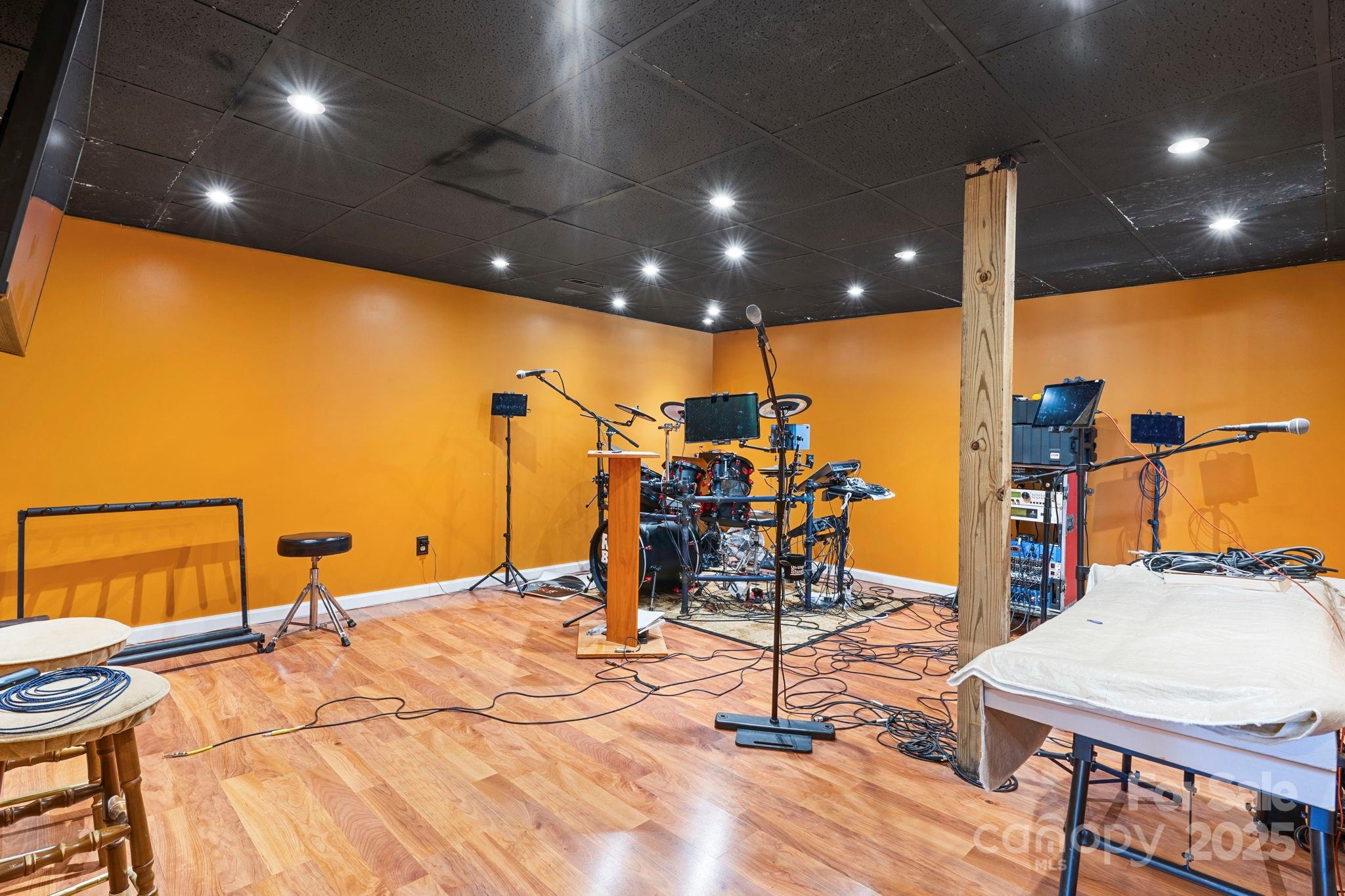 4415 Laurel Ridge Drive Lenoir, NC 28645 - Photo 29 of 48 a view of a room with gym equipment