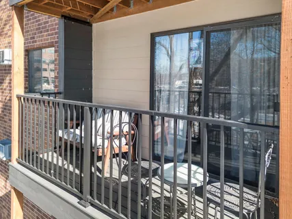 $215,000 | 1400 Dakota Avenue South, Unit 210, St. Louis Park, MN 55416