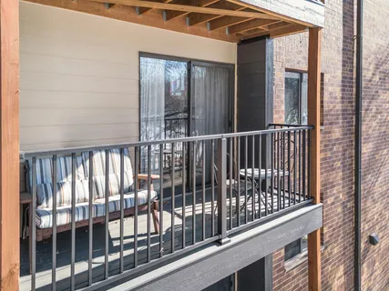 $215,000 | 1400 Dakota Avenue South, Unit 210, St. Louis Park, MN 55416