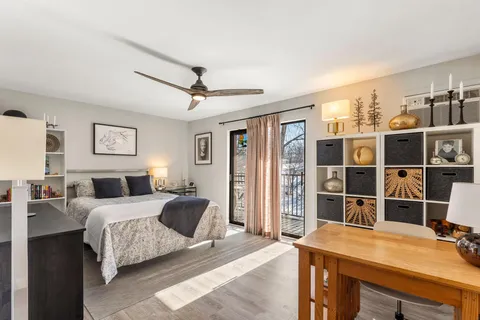 $225,000 | 1400 Dakota Avenue South, Unit 210, St. Louis Park, MN 55416