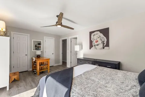 $225,000 | 1400 Dakota Avenue South, Unit 210, St. Louis Park, MN 55416