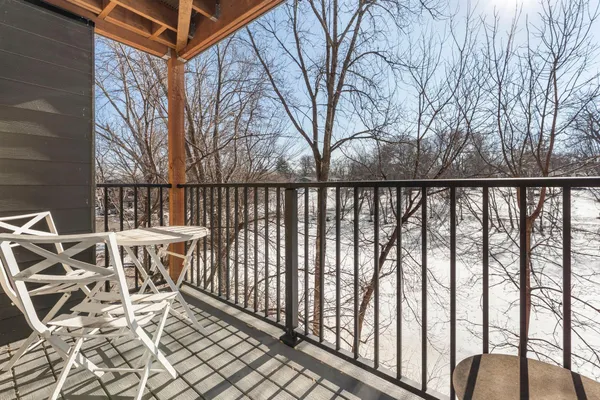 $225,000 | 1400 Dakota Avenue South, Unit 210, St. Louis Park, MN 55416