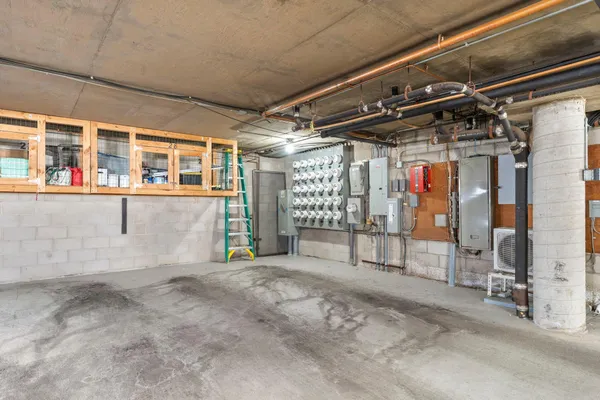 $225,000 | 1400 Dakota Avenue South, Unit 210, St. Louis Park, MN 55416