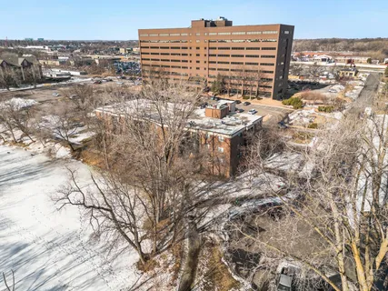 $215,000 | 1400 Dakota Avenue South, Unit 210, St. Louis Park, MN 55416