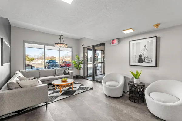 $225,000 | 1400 Dakota Avenue South, Unit 210, St. Louis Park, MN 55416