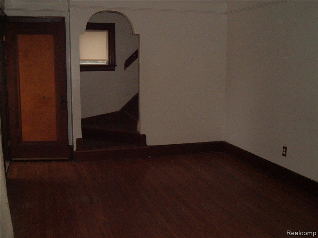 18600 Ruth Street Melvindale, MI 48122 - Photo 3 of 24 18600 RUTH POST MOVE OUT 013