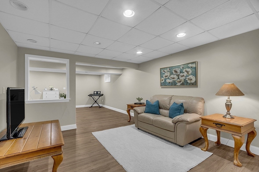 9 Faulkner Road Shrewsbury, MA 01545 - Photo 35 of 42 Gallery Image 35