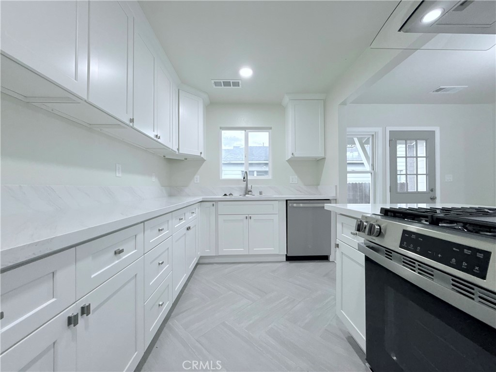 1145 West 22nd Street Merced, CA 95340 - Photo 10 of 42