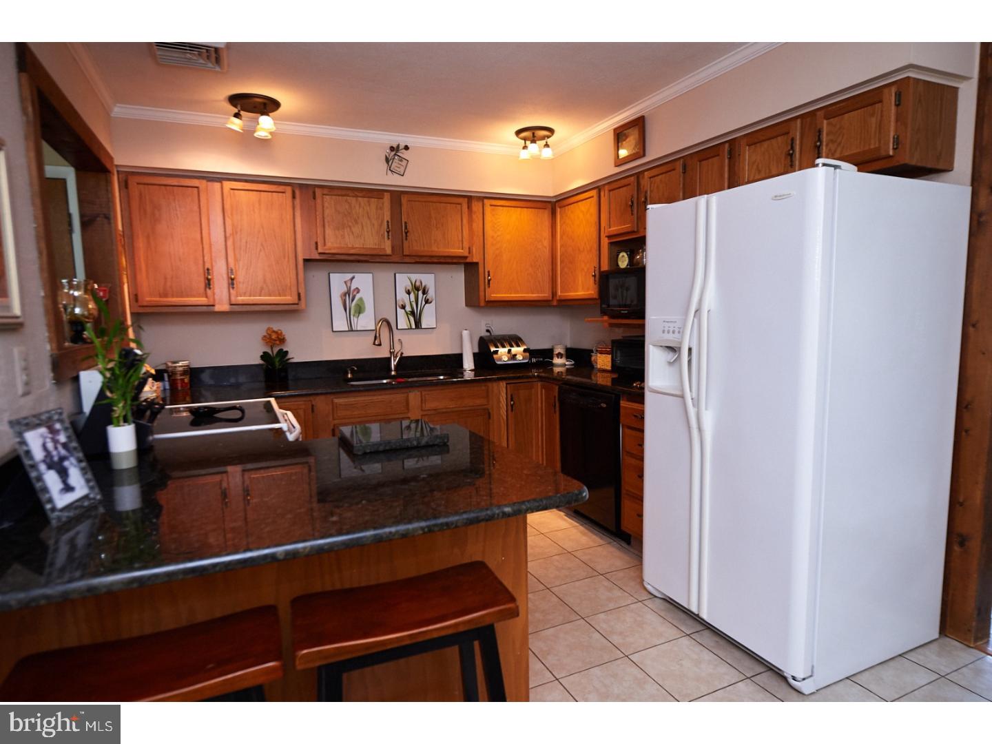 80 Trail Road Levittown, PA 19056 - Photo 3 of 25 Kitchen
