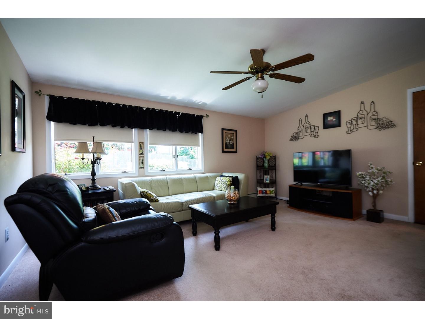 80 Trail Road Levittown, PA 19056 - Photo 8 of 25 Family Room