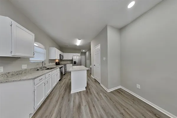 $2,100 | 6114 Berkshire Park Drive, Houston, TX 77084