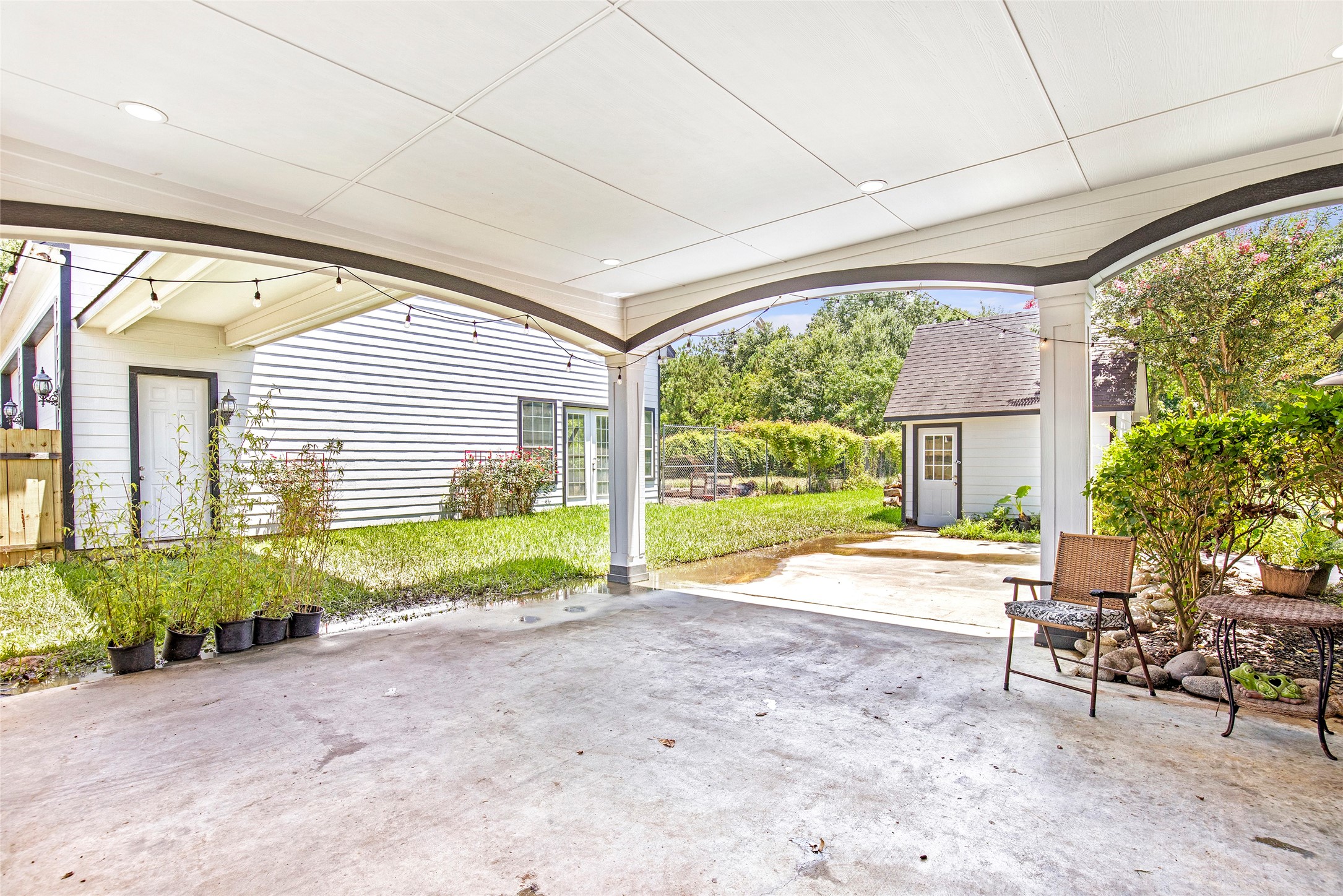 6530 Treaschwig Road, Unit 1 Spring, TX 77373 - Photo 25 of 32 a view of backyard with large garden and plants