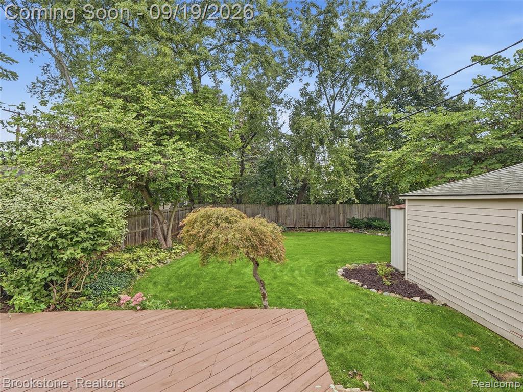 2275 Dorchester Road Birmingham, MI 48009 - Photo 33 of 40 Gallery Image 33
