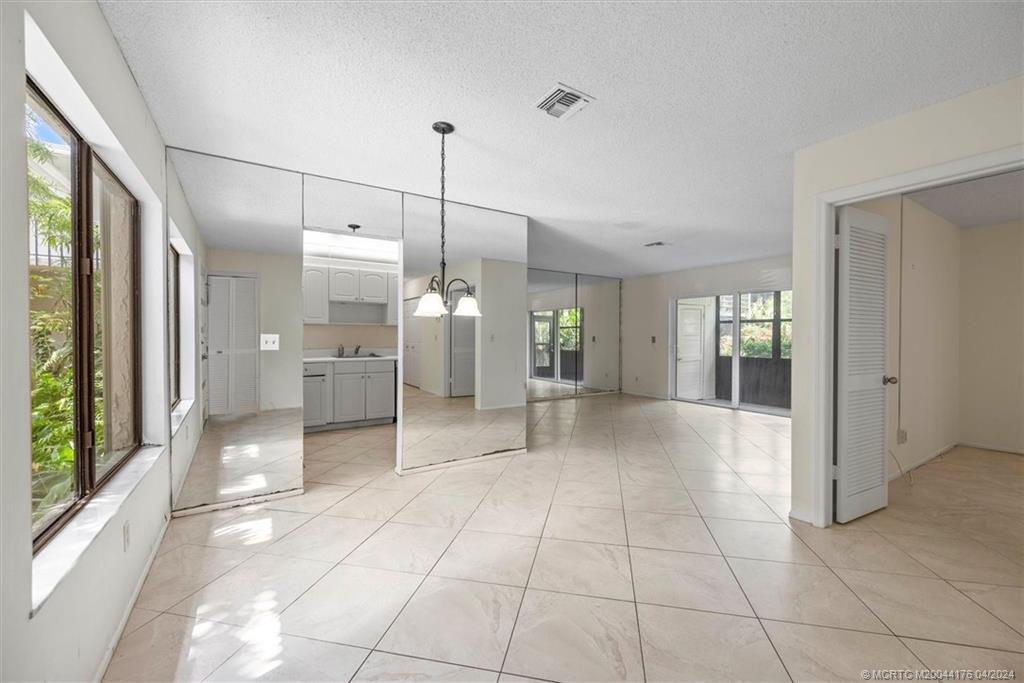 800 Northwest Fork Road, Unit 33 Stuart, FL 34994 - Photo 5 of 25 Gallery Image 5