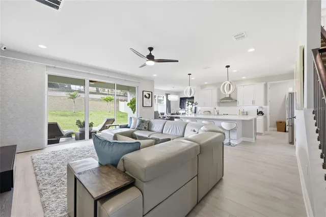 $900,000 | 5074 Breezy Acres Street, Winter Garden, FL 34787