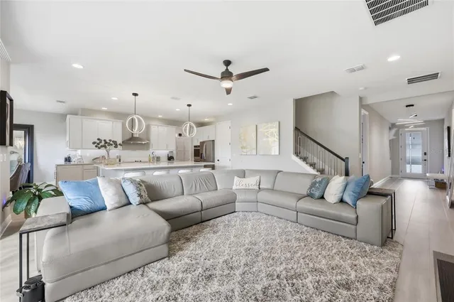 $900,000 | 5074 Breezy Acres Street, Winter Garden, FL 34787