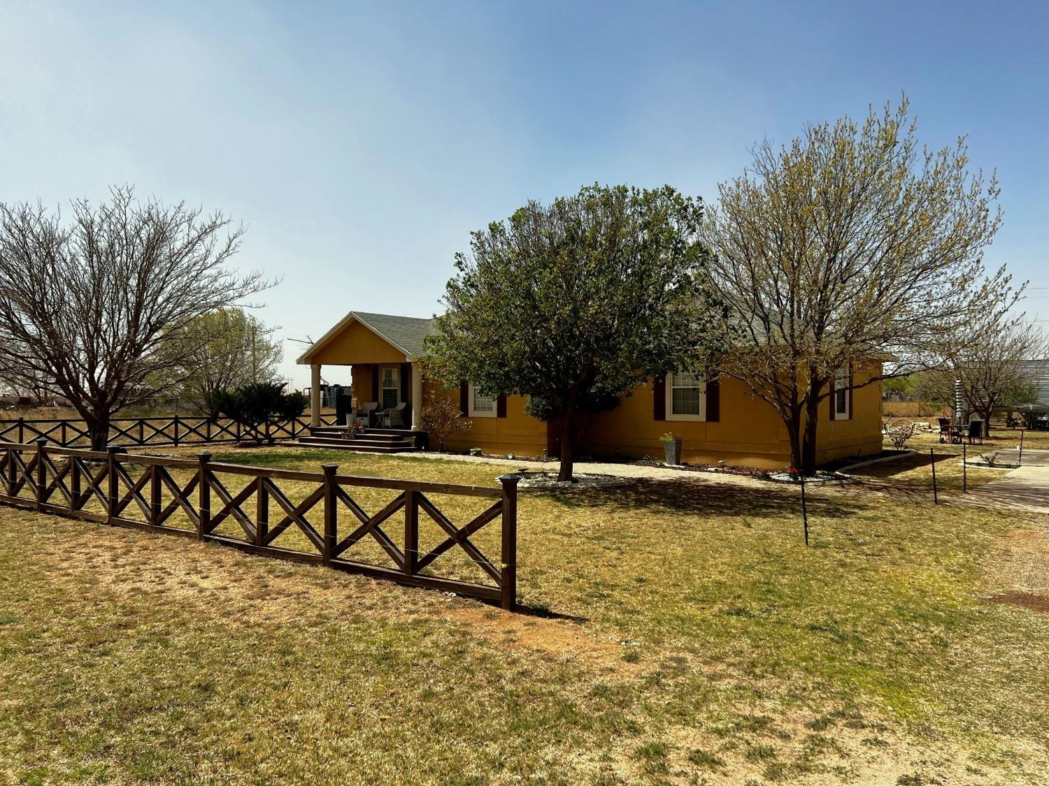 2004 Booker Road Levelland, TX 79336 - Photo 3 of 32 Photo 3