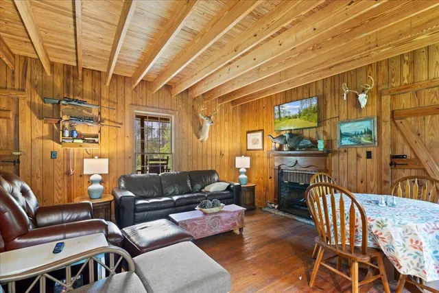 $1,100,000 | 837 Northeast Raspberry Way, Pinetta, FL 32350