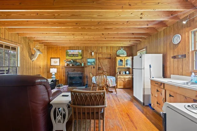 $1,100,000 | 837 Northeast Raspberry Way, Pinetta, FL 32350