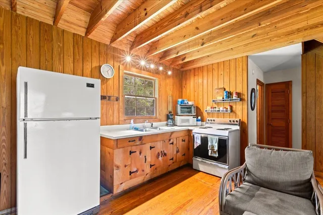 $1,100,000 | 837 Northeast Raspberry Way, Pinetta, FL 32350