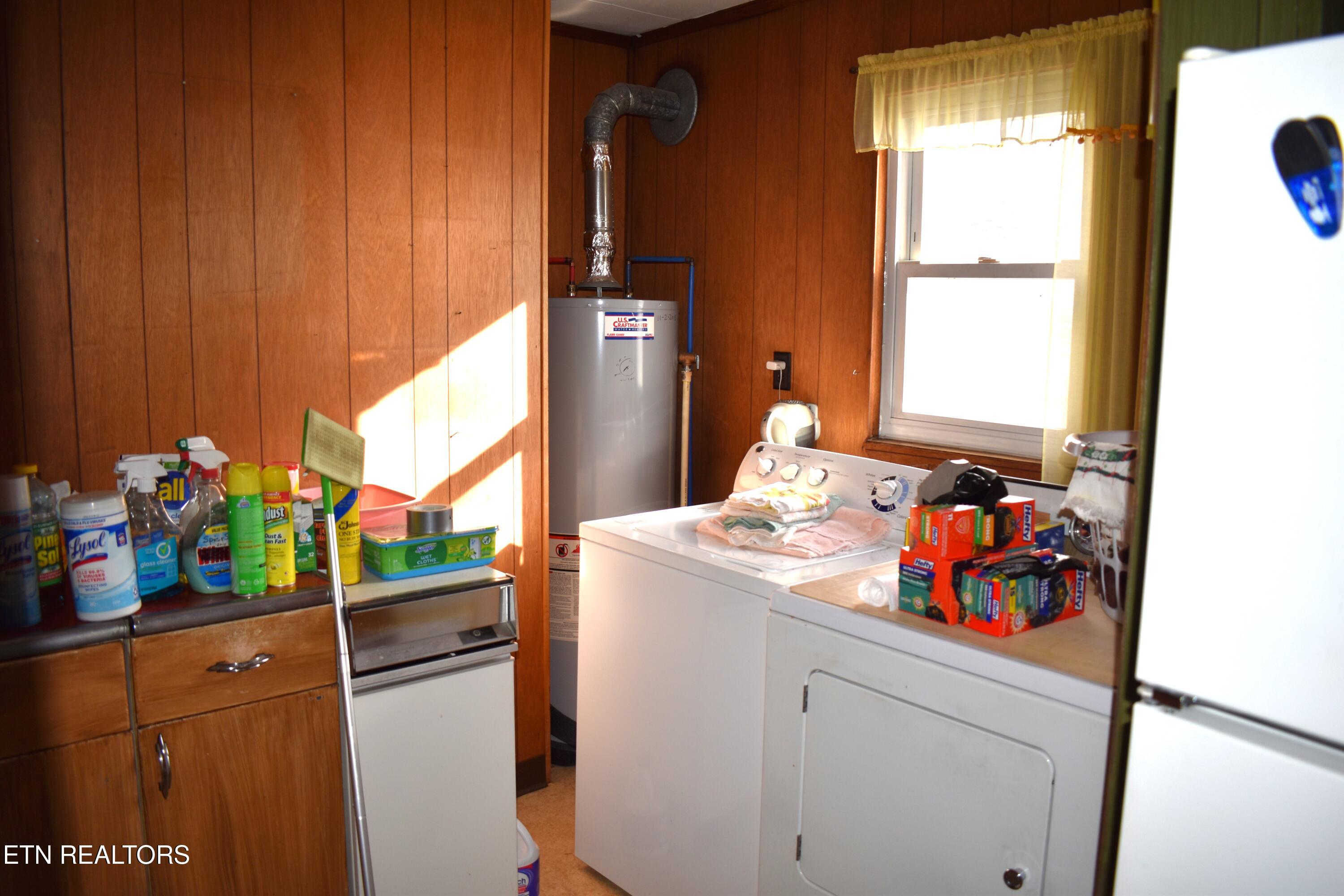 405 South 37th Street Middlesboro, KY 40965 - Photo 16 of 17 DSC_0015