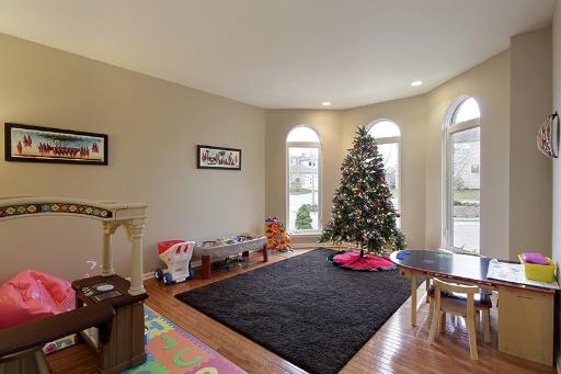 800 De Roo Loop Highwood, IL 60040 - Photo 2 of 16