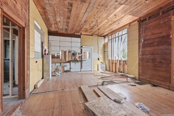 $360,000 | 611 Mason Street, San Antonio, TX 78208