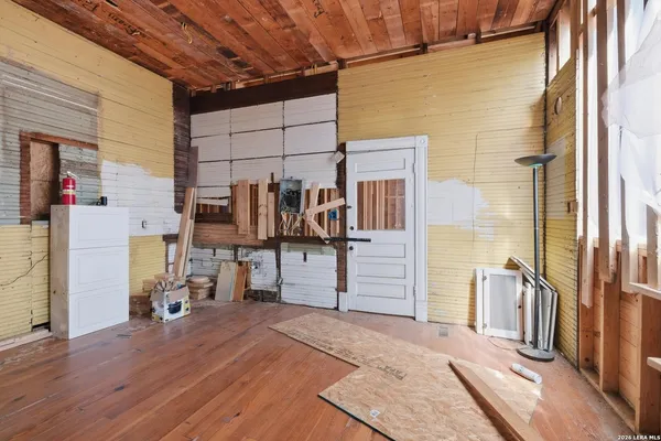 $360,000 | 611 Mason Street, San Antonio, TX 78208