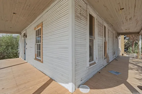 $360,000 | 611 Mason Street, San Antonio, TX 78208